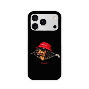 Saucisse black case with a short-haired dachshund in a red bucket hat and sunglasses, showing the printed back and model-specific camera opening.